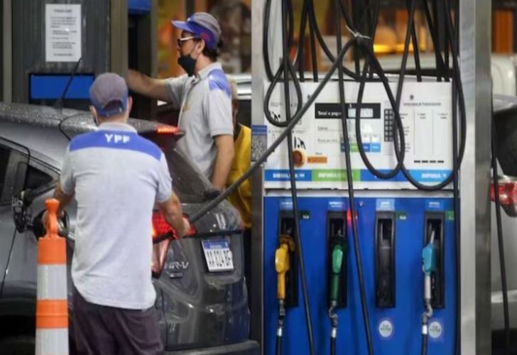 Llenar el tanque de nafta