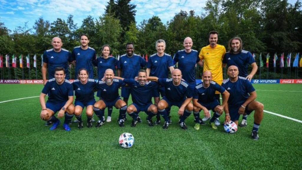 Macri jugó un picado en Zurich junto al presidente de la FIFA, Gianni Infantino. Foto: FIFA